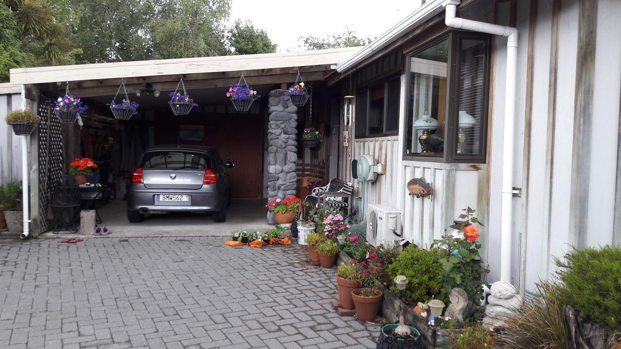 Absolute Riverside Туранги Екстериор снимка
